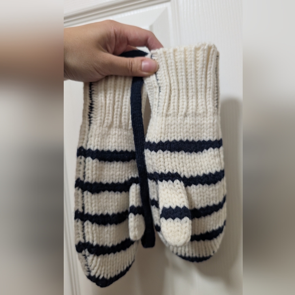 NWT Rag & Bone Sam Navy Blue & White Lambswool Mittens Gloves